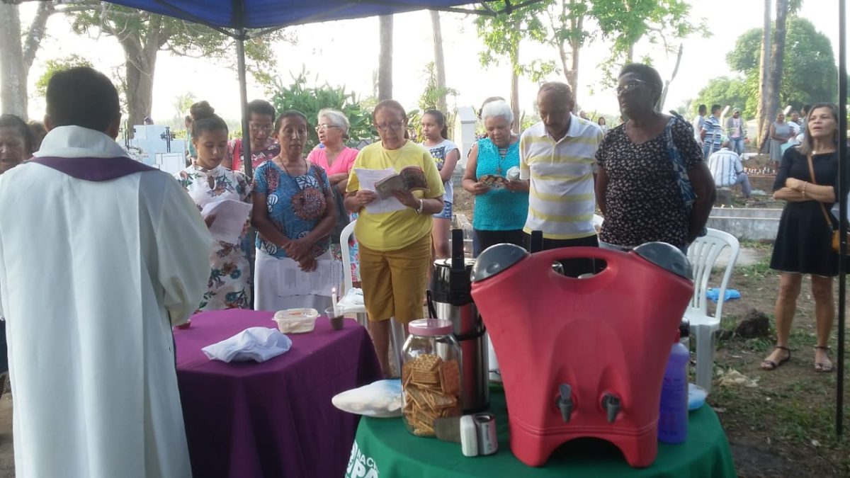 Nacional Pax de São Mateus marca presença no Dia de Finados